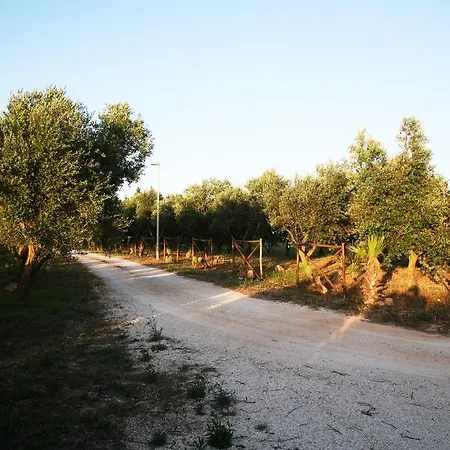 Tenuta Rinella Bed & Breakfast Mesagne